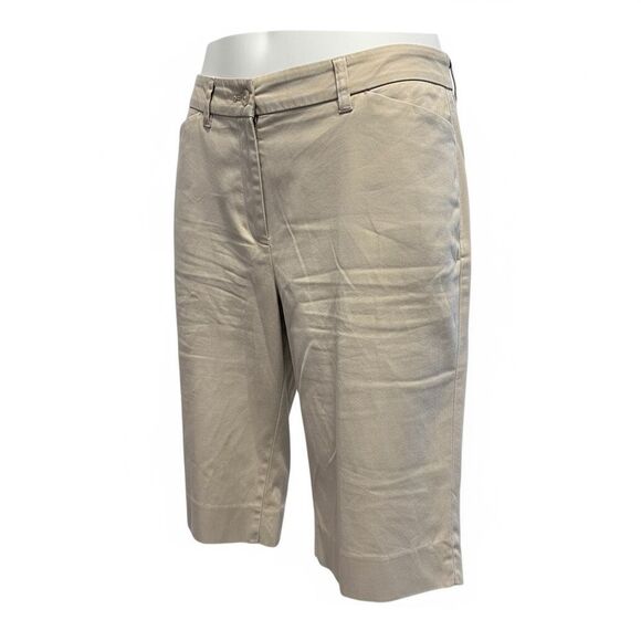 EUC Anne Klein Sport Stretch Women's Khaki Bermuda Shorts- Size 6 - Picture 1 of 5